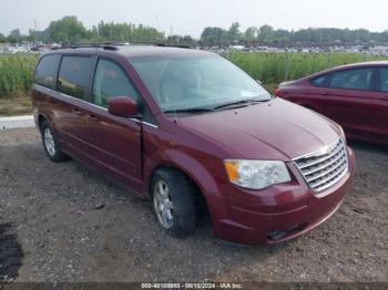  Salvage Chrysler Town & Country