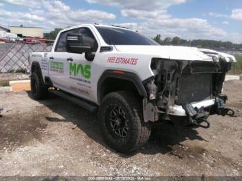  Salvage General Motors Sierra 2500HD