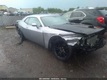  Salvage Dodge Challenger