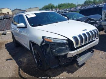  Salvage Jeep Cherokee