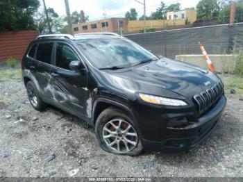  Salvage Jeep Cherokee