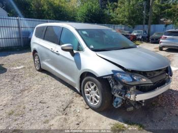  Salvage Chrysler Voyager