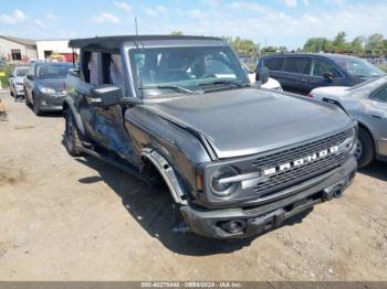  Salvage Ford Bronco