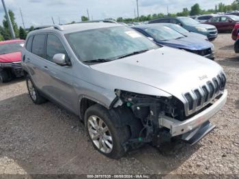  Salvage Jeep Cherokee