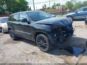  Salvage Jeep Grand Cherokee