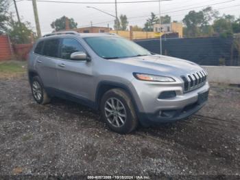  Salvage Jeep Cherokee