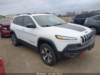  Salvage Jeep Cherokee