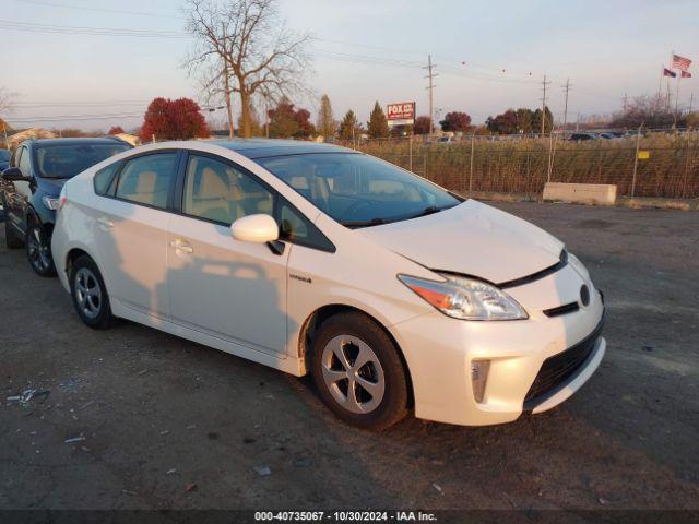  Salvage Toyota Prius