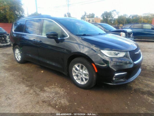  Salvage Chrysler Pacifica