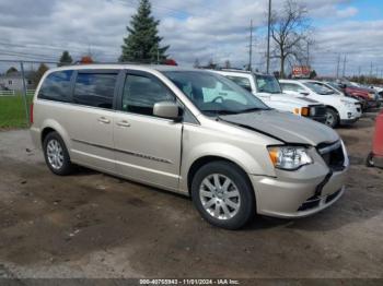  Salvage Chrysler Town & Country