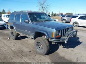  Salvage Jeep Cherokee