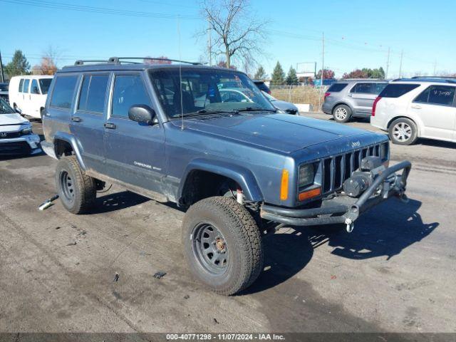  Salvage Jeep Cherokee