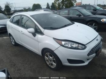  Salvage Ford Fiesta