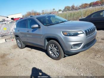  Salvage Jeep Cherokee