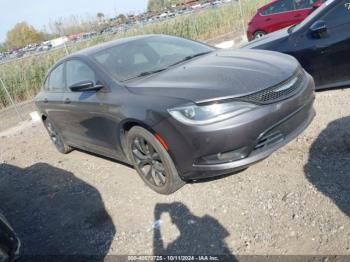  Salvage Chrysler 200