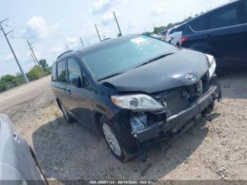  Salvage Toyota Sienna