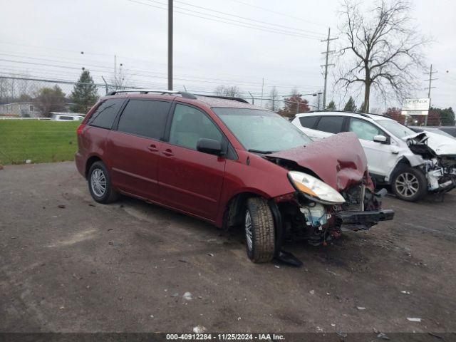  Salvage Toyota Sienna