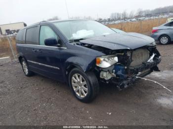  Salvage Chrysler Town & Country