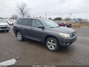  Salvage Toyota Highlander