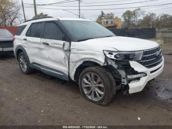  Salvage Ford Explorer