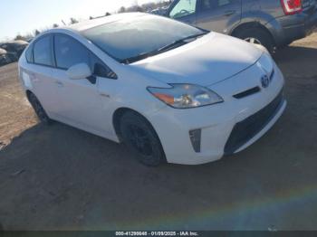  Salvage Toyota Prius