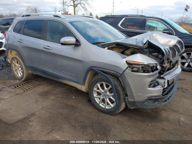  Salvage Jeep Cherokee