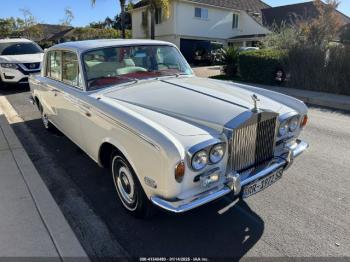  Salvage Rolls-Royce Silver Shadow