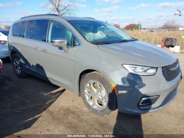  Salvage Chrysler Pacifica