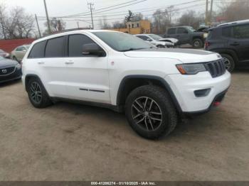  Salvage Jeep Grand Cherokee