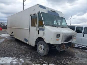  Salvage Freightliner Chassis