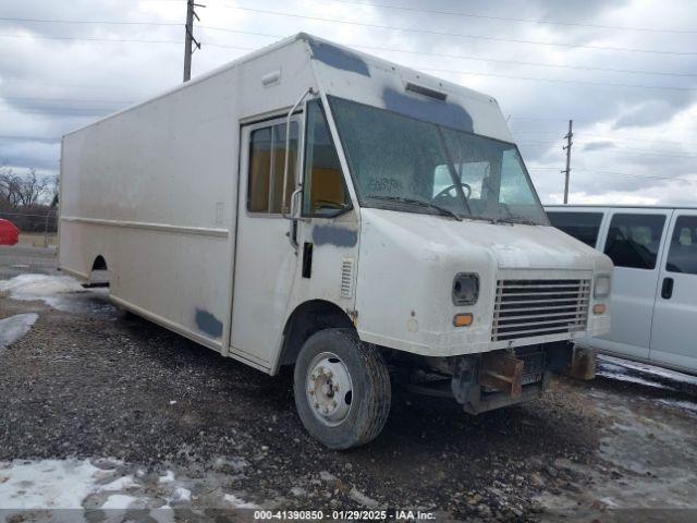  Salvage Freightliner Chassis