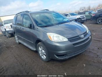  Salvage Toyota Sienna