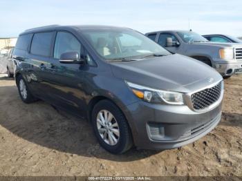  Salvage Kia Sedona