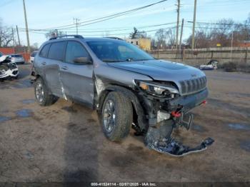  Salvage Jeep Cherokee