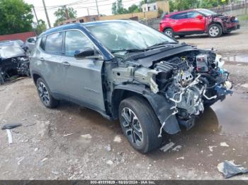  Salvage Jeep Compass