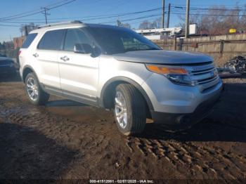  Salvage Ford Explorer