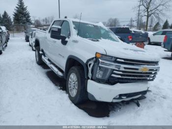  Salvage Chevrolet Silverado 2500