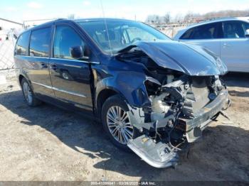  Salvage Chrysler Town & Country