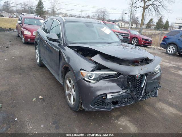 Salvage Alfa Romeo Stelvio