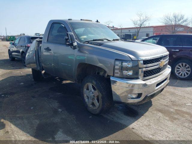  Salvage Chevrolet Silverado 2500