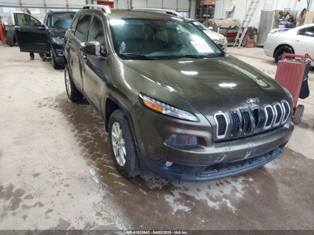  Salvage Jeep Cherokee
