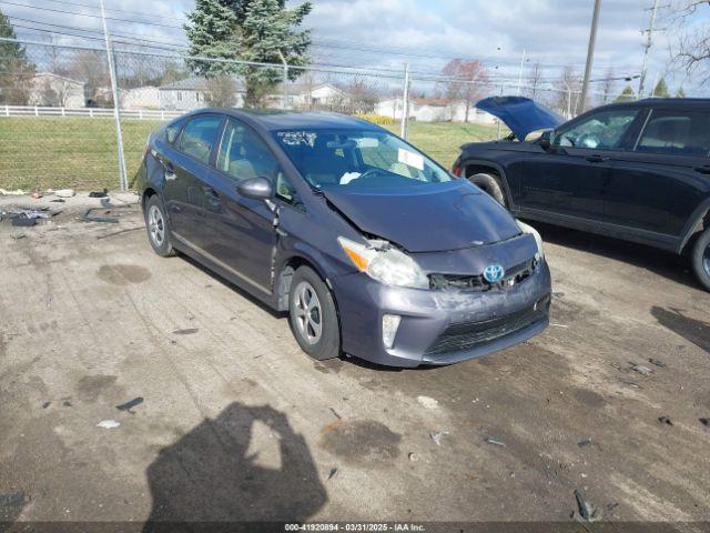  Salvage Toyota Prius