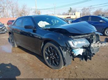 Salvage Chrysler 300