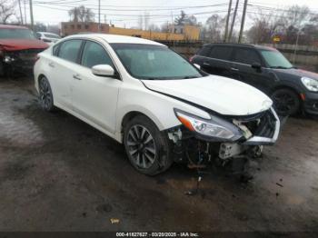  Salvage Nissan Altima