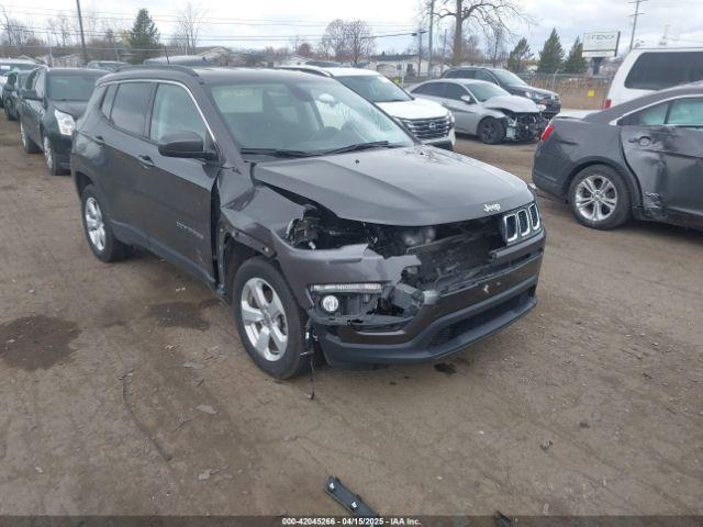  Salvage Jeep Compass