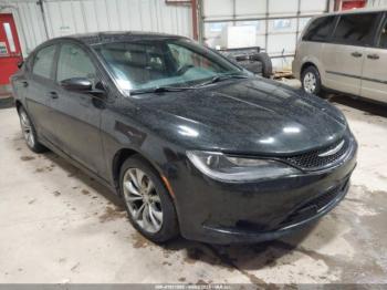  Salvage Chrysler 200