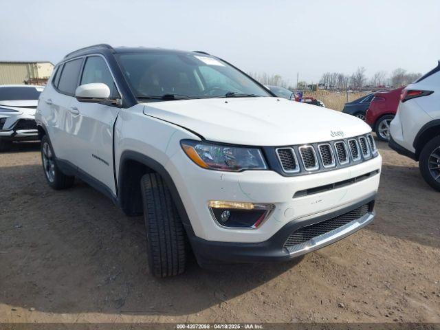  Salvage Jeep Compass