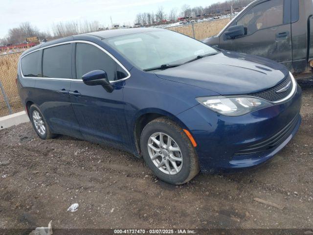  Salvage Chrysler Pacifica