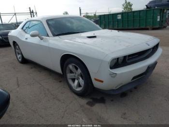  Salvage Dodge Challenger