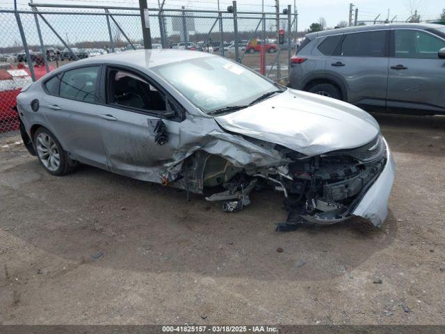  Salvage Chrysler 200